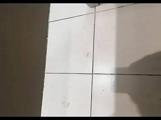 Veneco pene corto dando de r pinga